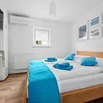 1 Bedroom Gorgeous In Διαμέρισμα Μεντουλίν