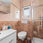 Διαμέρισμα 1 Bedroom Gorgeous In *