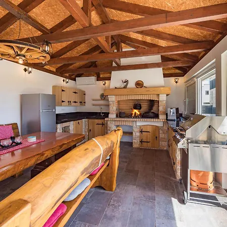 1 Bedroom Gorgeous In *