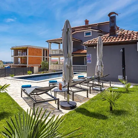1 Bedroom Gorgeous In Διαμέρισμα Μεντουλίν