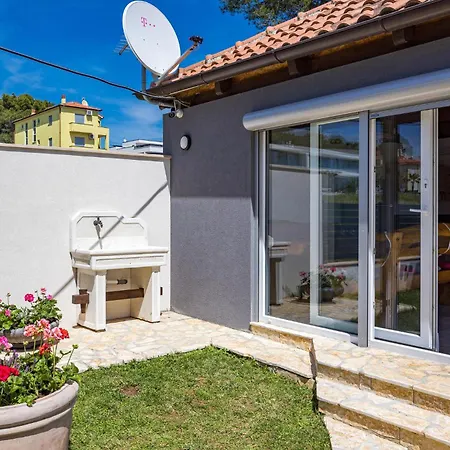 1 Bedroom Gorgeous In Apartament
