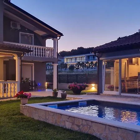 1 Bedroom Gorgeous In * Medulin